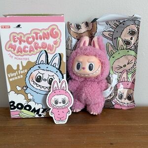 NEW out of box Exciting Macaron Labubu